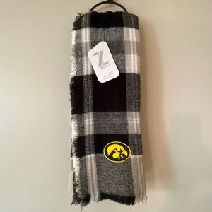 NEW officially licensed Iowa Hawkeyes embroidered scarf blanket
